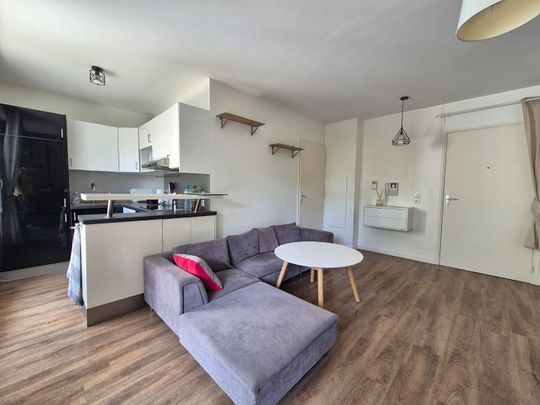 Location Appartement 1 pièce 33m² - Photo 1