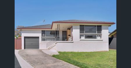 Beautifully Renovated Family Home in a Quiet Cul-de-sac - Photo 5