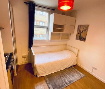 Studio to rent - Photo 4