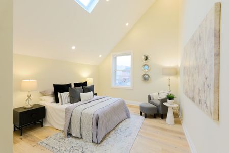 For Lease - 6 Luttrell Avenue Unit# 2nd Floor, Toronto, Ontario - Photo 5