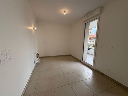 Location Appartement 1 pièce 35m² THONON LES BAINS 74200 - Photo 2
