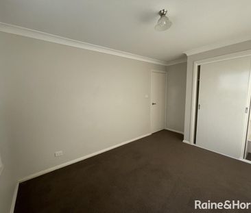 Free Standing 3 Bedroom Executive Villa - Photo 2