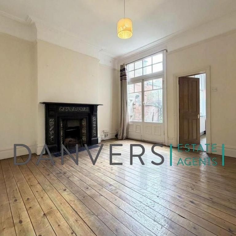5 bedroom terraced house to rent - Photo 1