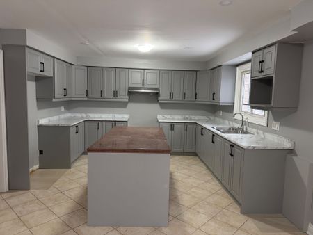 For Lease - 4 Bellini Avenue, Brampton, Ontario - Photo 4