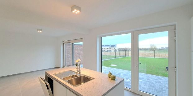 Eengezinswoning te huur in Zwevegem voor € 1.000 met 3 slaapkamers - Photo 1