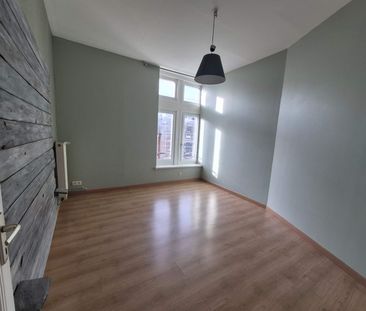 Location Appartement 3 pièces 72m² TOURCOING 59200 - Photo 2