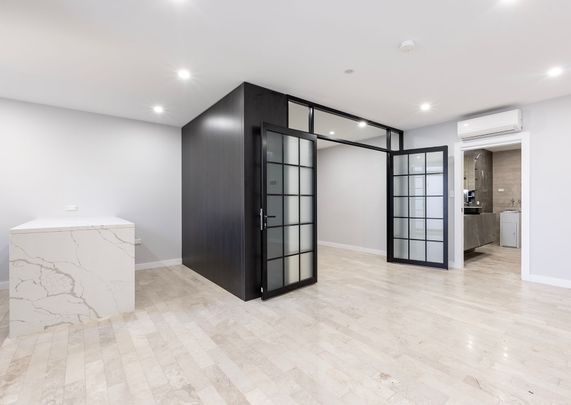 Modern Apartment in the Heart of Erskineville - Photo 1