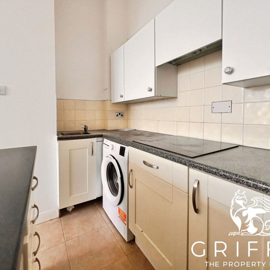 Stanford House, East Tilbury, Tilbury, RM18 - Photo 1