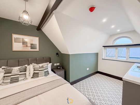 1 bedroom in a house share to rent - Photo 1