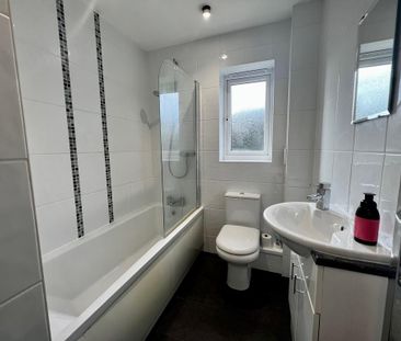 2 bedroom semi-detached bungalow to rent - Photo 1