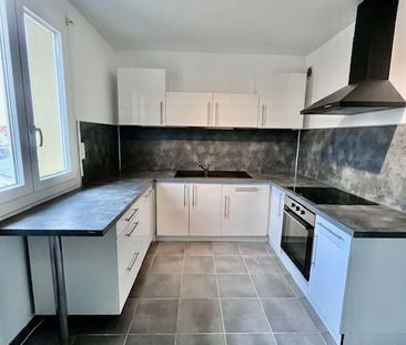 Location Appartement 4 pièces 92m² TROYES 10000 - Photo 6