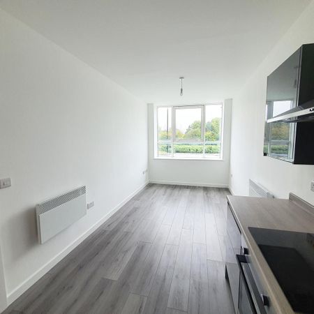 Studio to rent - Photo 3