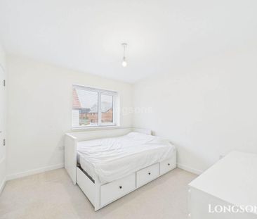 2 bedroom semi-detached house to rent - Photo 3