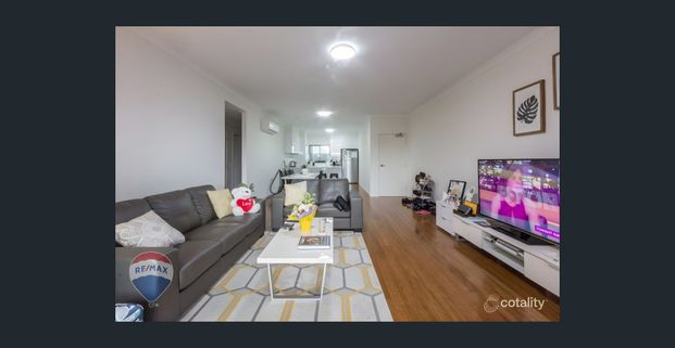 Discover Your Quiet Urban Retreat - Photo 1