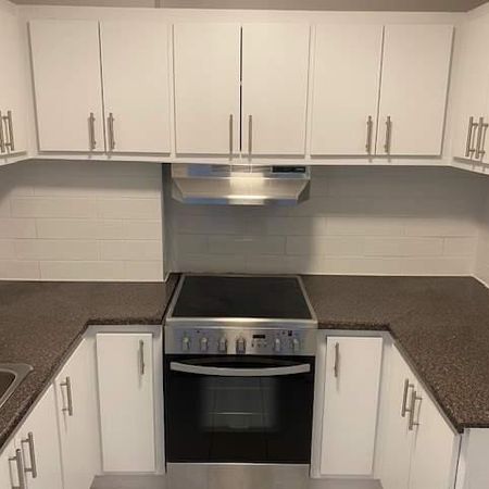 Appartement à louer – Portdemer 99-101 Place Charles-Lemoyne - Photo 3