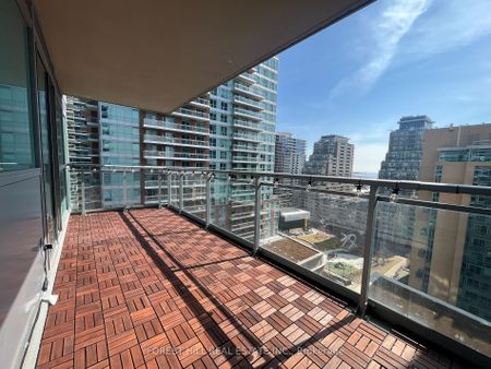 Vibe at Liberty Village Lofts , #1402 - Photo 3