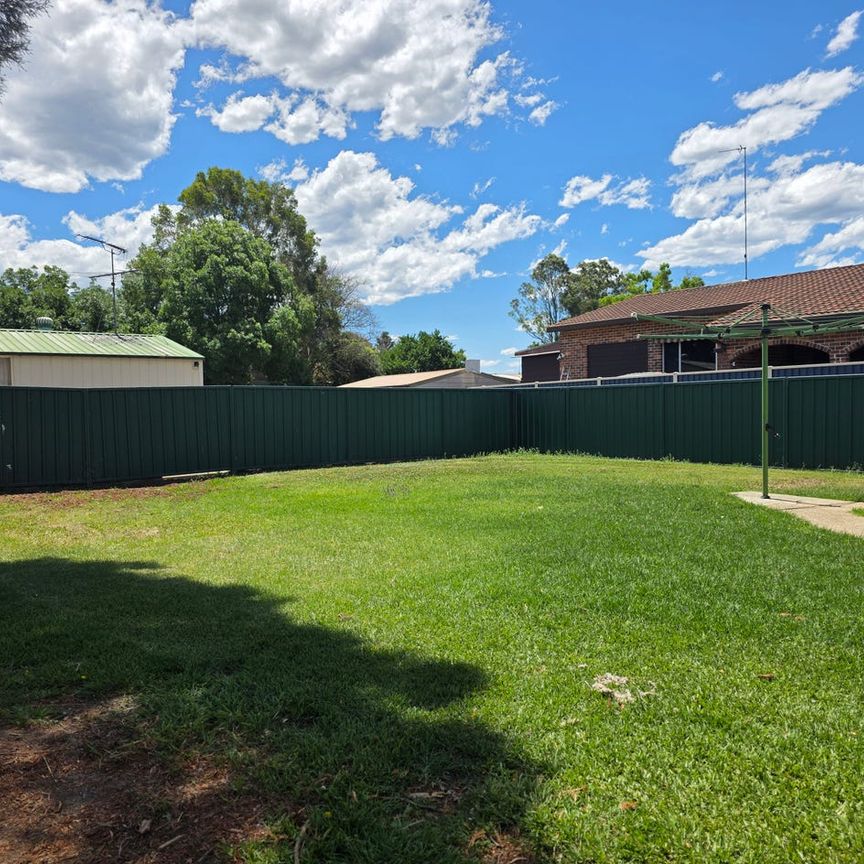 Fully Renovated Family Home in a Prime McGraths Hill Location - Photo 1