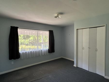 3 Bedroom Home - Double Garage - Photo 2