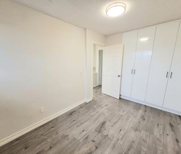 For Lease - 477 Dean Avenue Unit# 40, Oshawa, Ontario - Photo 4