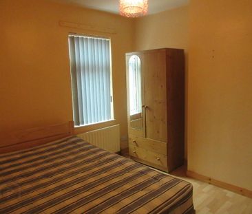 All Bedrooms Upstairs, 90 Agincourt Avenue, University Quarter, Bel... - Photo 4