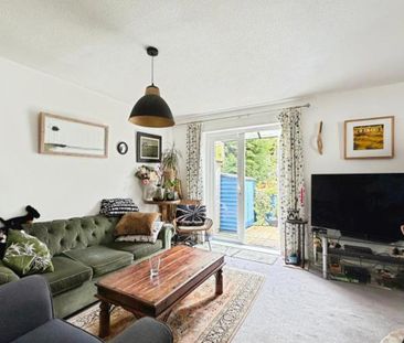 A well-presented two double bedroom end of terrace home with a mode... - Photo 1