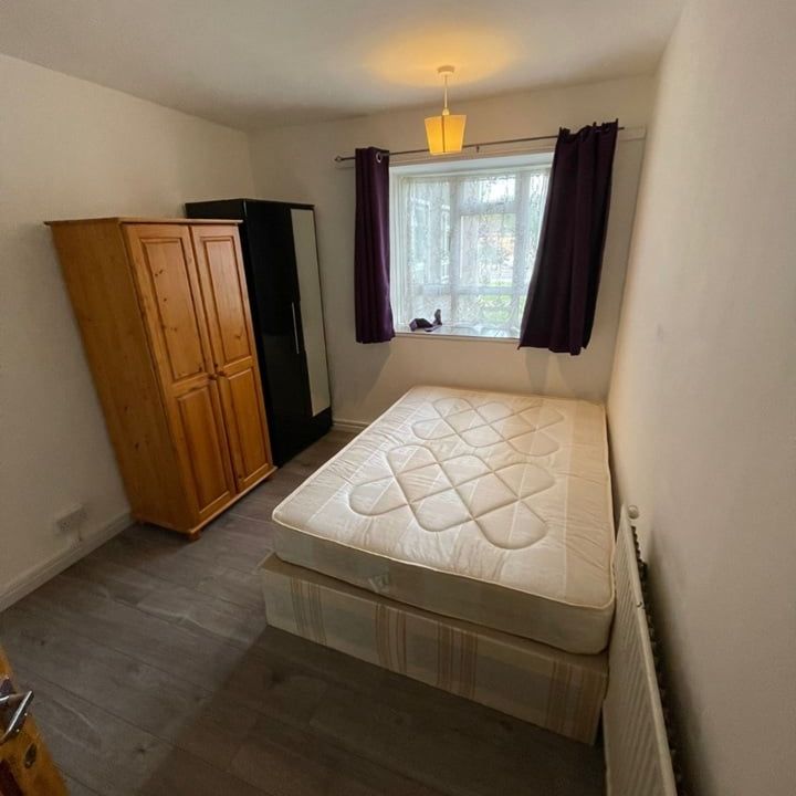 Room in a Shared Flat, Mildura Court, N8 - Photo 2