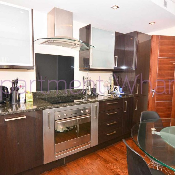 1 bedroom in a flat share to rent - Photo 1