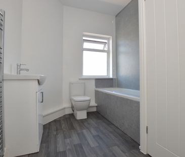 2 Bedroom Terraced House - Photo 5
