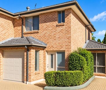 Spacious Two-Bedroom Townhouse in a Convenient Baulkham Hills Location - Photo 6