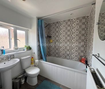 Price £950 pcm - Available 17/07/2026 - Unfurnished - Photo 3