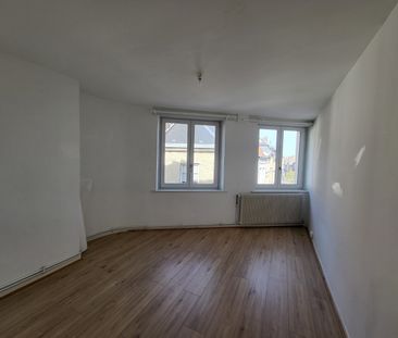 Location Appartement 3 pièces 60m² ST OMER 62500 - Photo 2