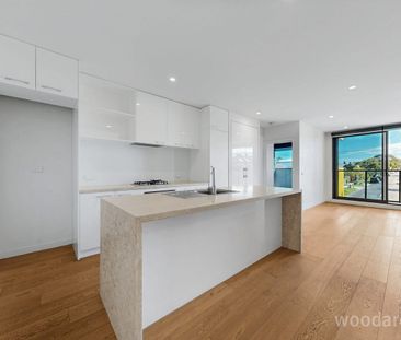 Brunswick West Living, Inside and Out - Photo 4