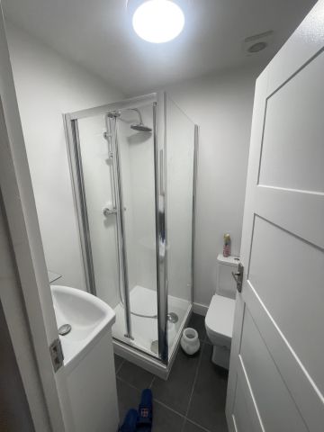 1beds Room Only - Photo 5