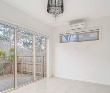 5/94-96 Parker Street, Templestowe Lower VIC 3107 - Apartment For R... - Photo 5