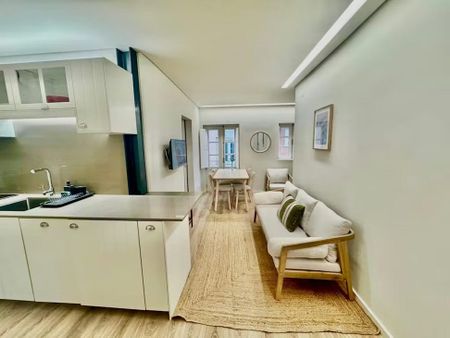 Beco do Forno do Castelo, Lisbon, Lisbon 1100-251 - Photo 3