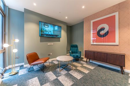 Swiss Cottage - Photo 2