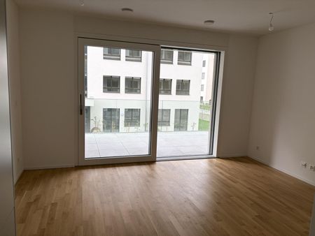 Très joli appartement de 2.5 pièces au 1er étage avec grand balcon - Photo 4