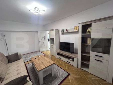 Apartament de inchiriat, cu 2 camere, 54 mp, zona ultracentr - Photo 3