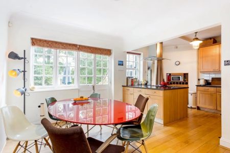 4 bedroom terraced house to rent - Photo 4