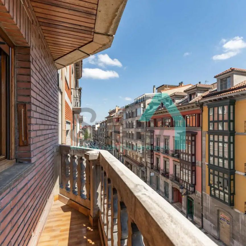 Oviedo - Foto 1