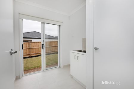 11 Twain Road, Mambourin VIC 3024 - House For Rent | Domain - Photo 3