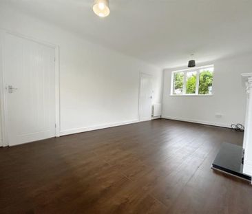 3 Bedroom Terraced Available Arranging tenancy - Photo 2