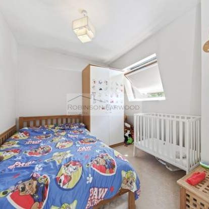 2 bedroom property to rent in Ealing - Photo 1