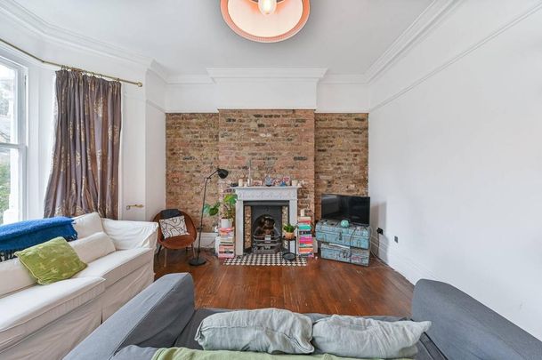 3 bedroom flat to rent - Photo 1