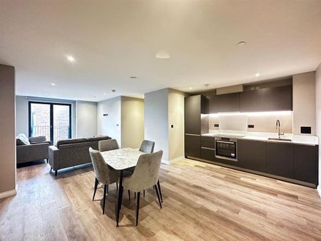 3 bedroom apartment to rent - Photo 3