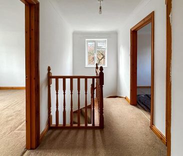 3 bedroom detached house to rent - Photo 2