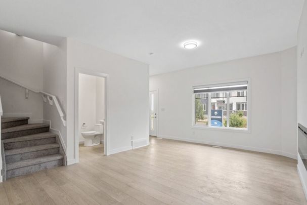 Beaumont Unfurnished townhouse Rental in Ruisseau - Newly built 3 bed townhouse in a beautifully peaceful Beaumont community - Photo 1