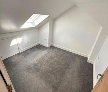 5 bedroom semi-detached house to rent - Photo 3