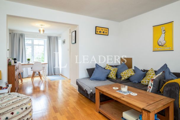 3 bedroom house to rent Hulatt Road, Cambridge, CB1 - Photo 1