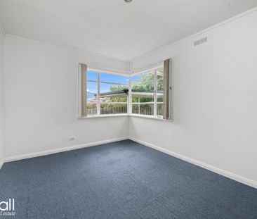 Neat and Tidy Family Home - Photo 5